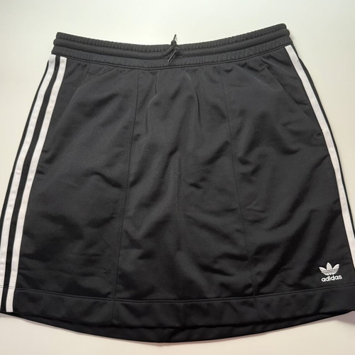 Adidas skirt new with elastic waistband, black, size L