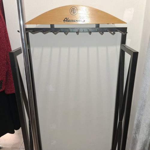 Clothes rack for store like new