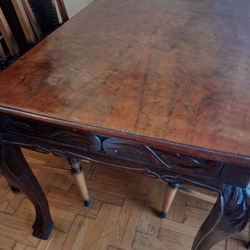Dining table used