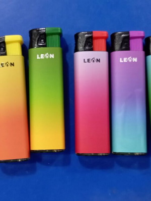 Lot of 5 multicolor windproof lighters