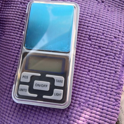 Precision scale up to 500gr with batteries included