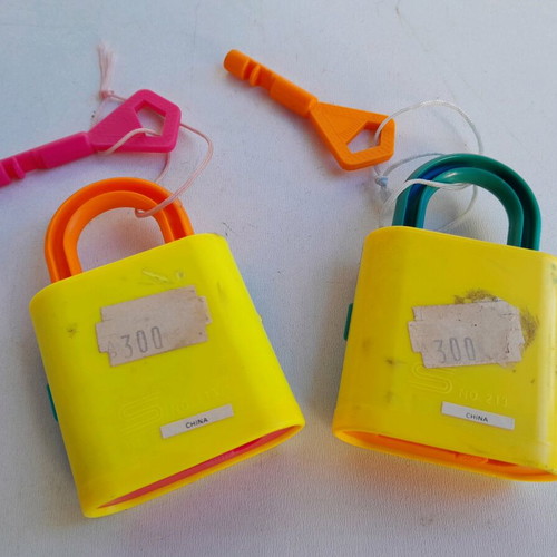 School sharpener lock from the 80s new