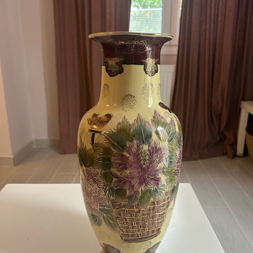 Chinese vase antique with stamp new