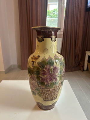 Chinese vase antique with stamp new