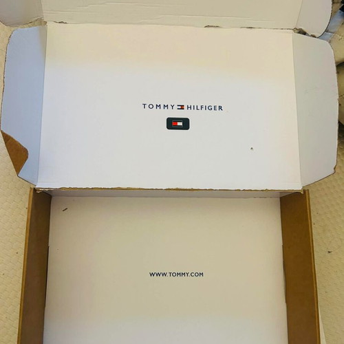 Branded gift bags pack of 12 like new