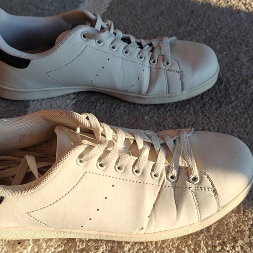 Men's white sneakers used, size 43