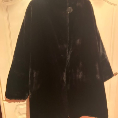 Black fur coat like new Marie Laurence made in Paris, fits up to 2XL