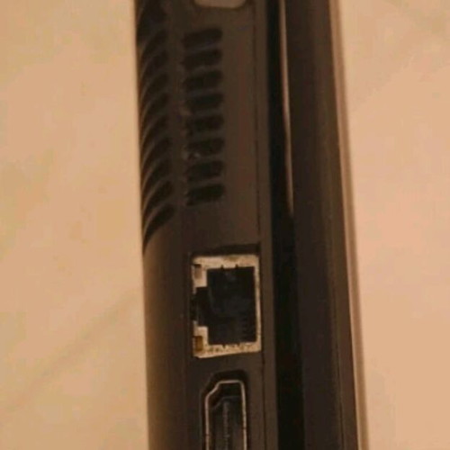 Compaq CQ58-200EV laptop like new with 15.6" screen and Windows 7