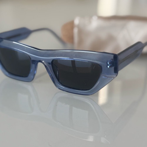 AV Sunglasses rectangular sunglasses new, transparent purple/blue