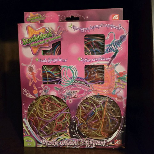 Scoubidous used for bracelets and keychains