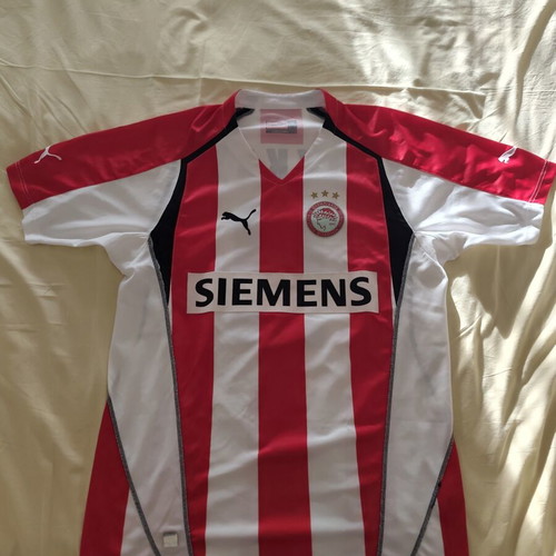 Olympiacos jersey medium with Giannakis Okkas name, like new