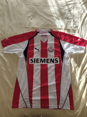 Olympiacos jersey medium with Giannakis Okkas name, like new