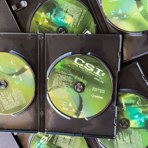 CSI Crime Scene Investigation Season 2 DVD like new with subtitles