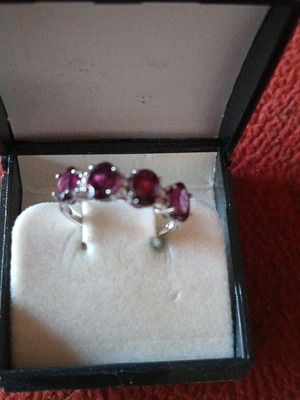 White gold 14k ring with gear stone and diamonds size 7 new