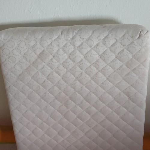 Ioli Crib Mattress like new, fits large boxnow