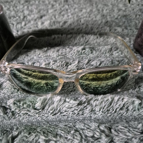 Sunglasses like new, one size