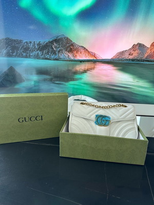 Τσάντα Gucci λευκή χειρός νέα