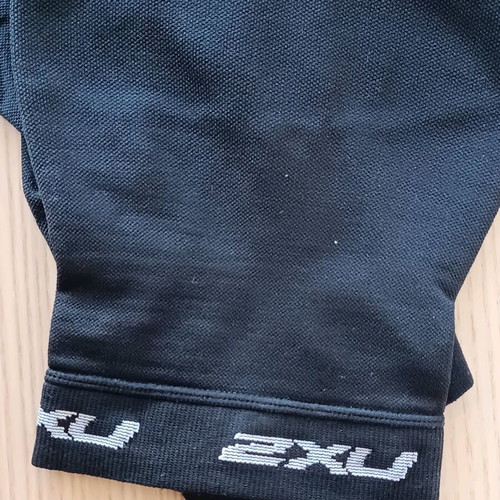 2XU compression thigh socks new, size S, black