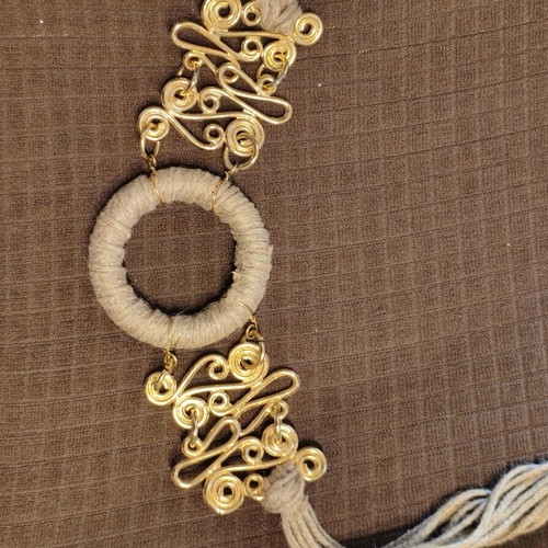 Vintage handmade belt 80s like new, beige and gold