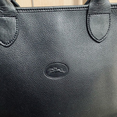 Longchamp leather shoulder bag like new, black