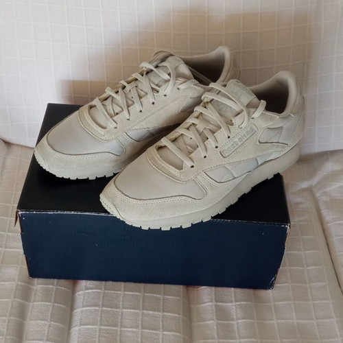 Reebok Classic Leather Women's Sneakers Size 42 Like New Beige