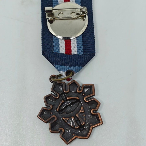 Collectible replica peace and friendship medal like new