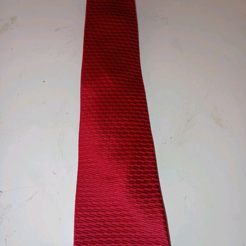 Pagoni silk tie red like new