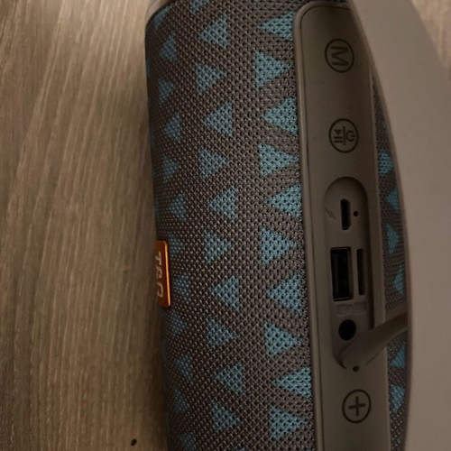 Music speaker like new, barely used