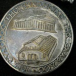  Αναμνηστικό μετάλλιο "1979 ΙΕΡΑ ΣΥΝΟΔΟΣ ΤΗΣ ΕΚΛΛΗΣΙΑΣ ΤΗΣ ΕΛΛΑΔΟΣ- ΕΟΡΤΑΙ ΜΕΓΑΛΟΥ ΒΑΣΙΛΕΙΟΥ". Ασημένιο στο κουτί του.