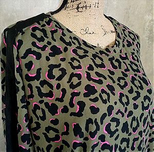 Άνετο , φαρδύ φόρεμα με leopard print. Καθημερινό φόρεμα one size με animal print.
