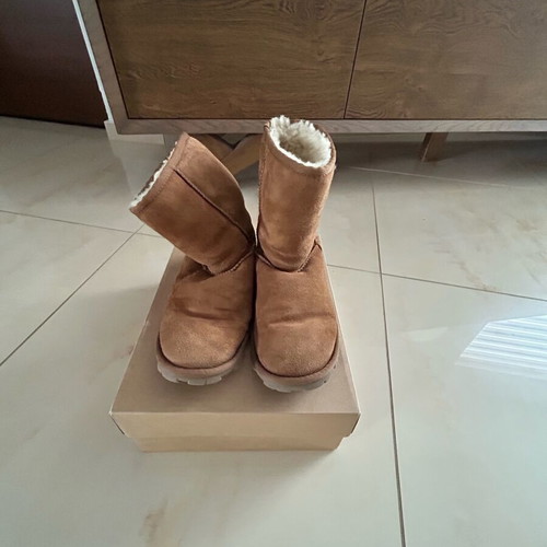 Ugg boots used, size 38, brown