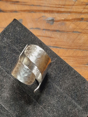 Handmade silver ring 925 size 55 hammered new