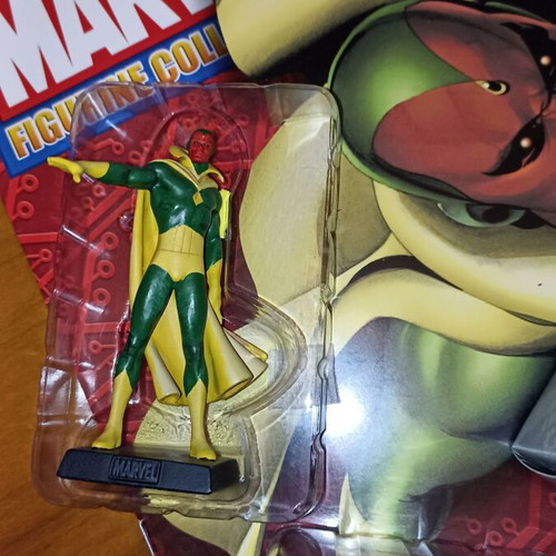 Vision figure Marvel Eaglemoss used with magazine