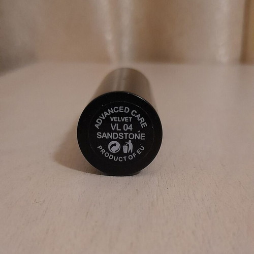 Radiant Professional Make-up Advanced Care Lipstick Velvet VL 04 Sandstone like new