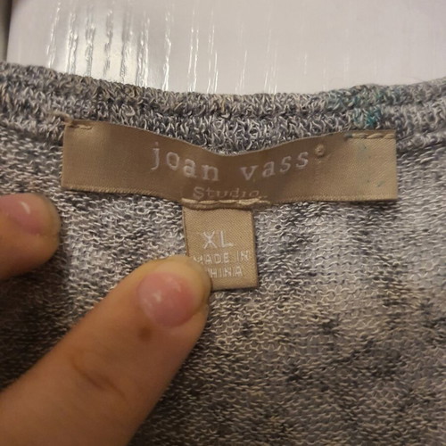 Gray blouse with zipper like new, thin and wide, size XL