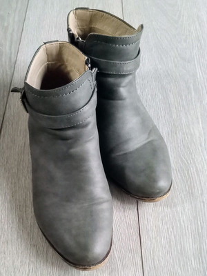 Women's ankle boots size 37 used, gray