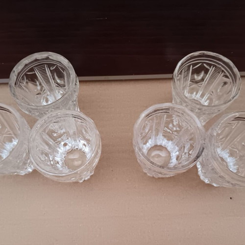 Set of 6 used crystal shot glasses