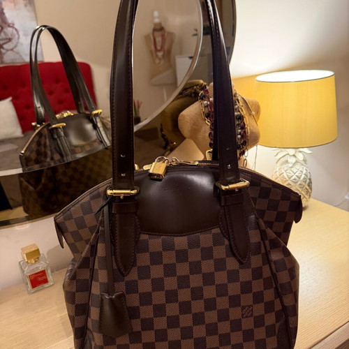 Louis Vuitton Verona mm τσάντα ώμου σαν καινούργιο, καφέ