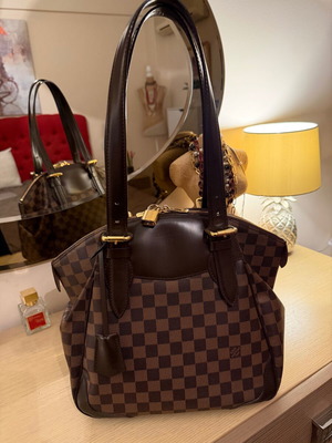 Louis Vuitton Verona mm τσάντα ώμου σαν καινούργιο, καφέ