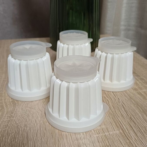 Tupperware jelly set 4 pieces new
