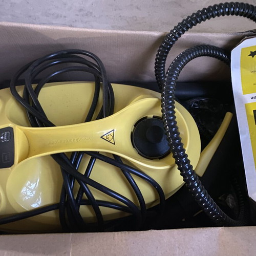 Kärcher SC 3 EasyFix steam cleaner like new