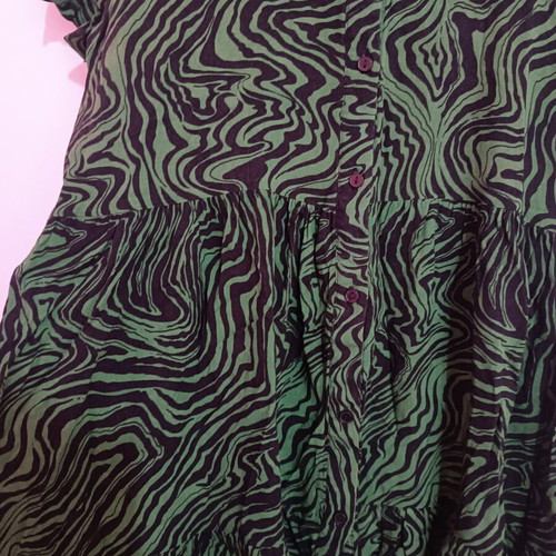 Stradivarius green long shirt dress Small used with black pattern