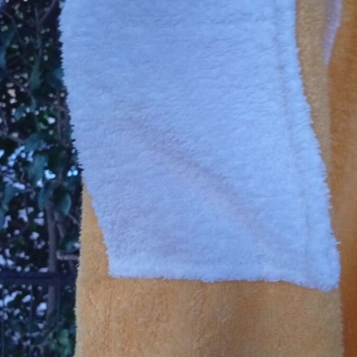 Children's bathrobe like new, size 6, unisex, 100% cotton