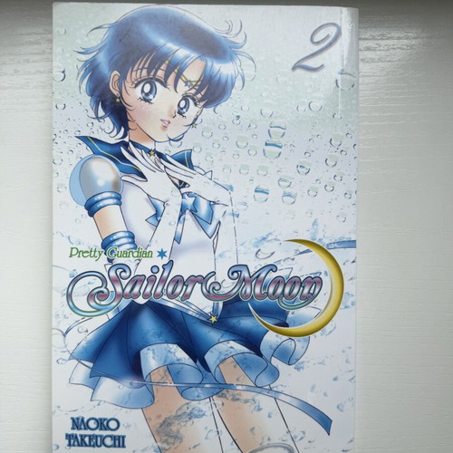 Sailor Moon Volume 2 manga book like new, English