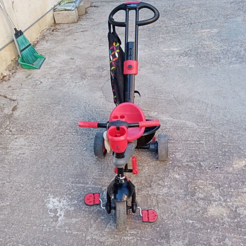SmarTrike tricycle bike used, red with parent handle