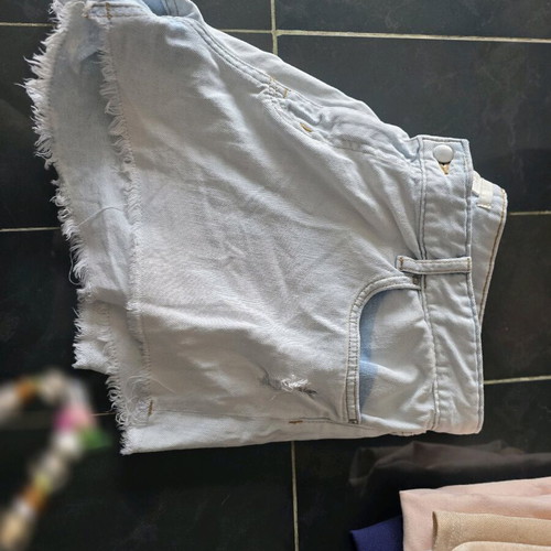 H&M shorts like new, size 44, blue