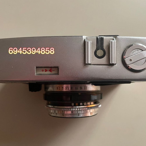 Vintage Dacora Dignette 500 LK camera used with flash