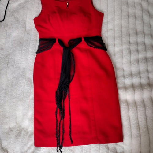 Red sleeveless georgette dress like new, size M