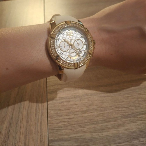 Vogue women's wristwatch like new, waterproof, gold and white