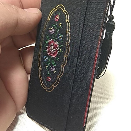 Vintage pocket mirror with embroidered floral case, like new
